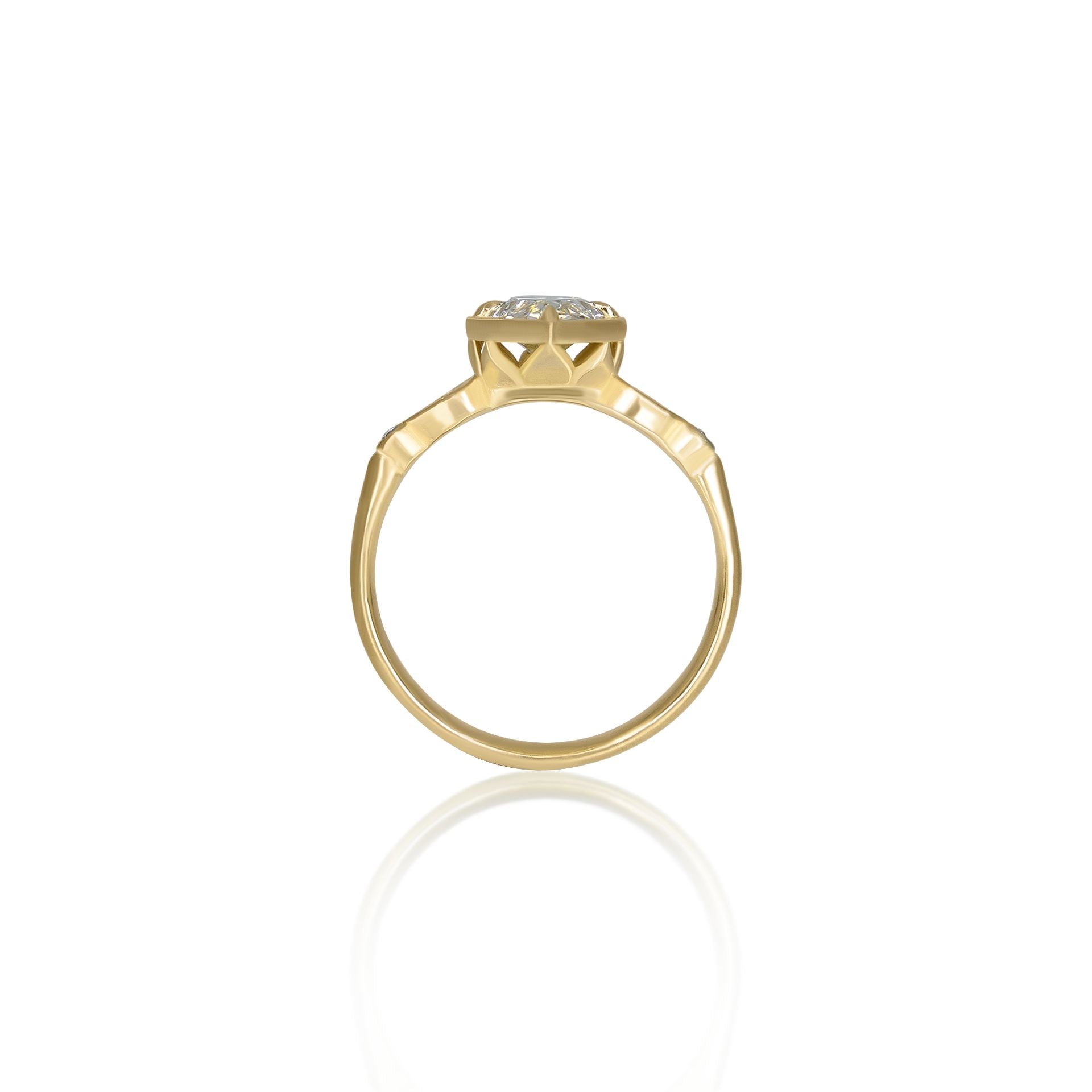 Pear Summer Lotus Ring - 1.01ct
