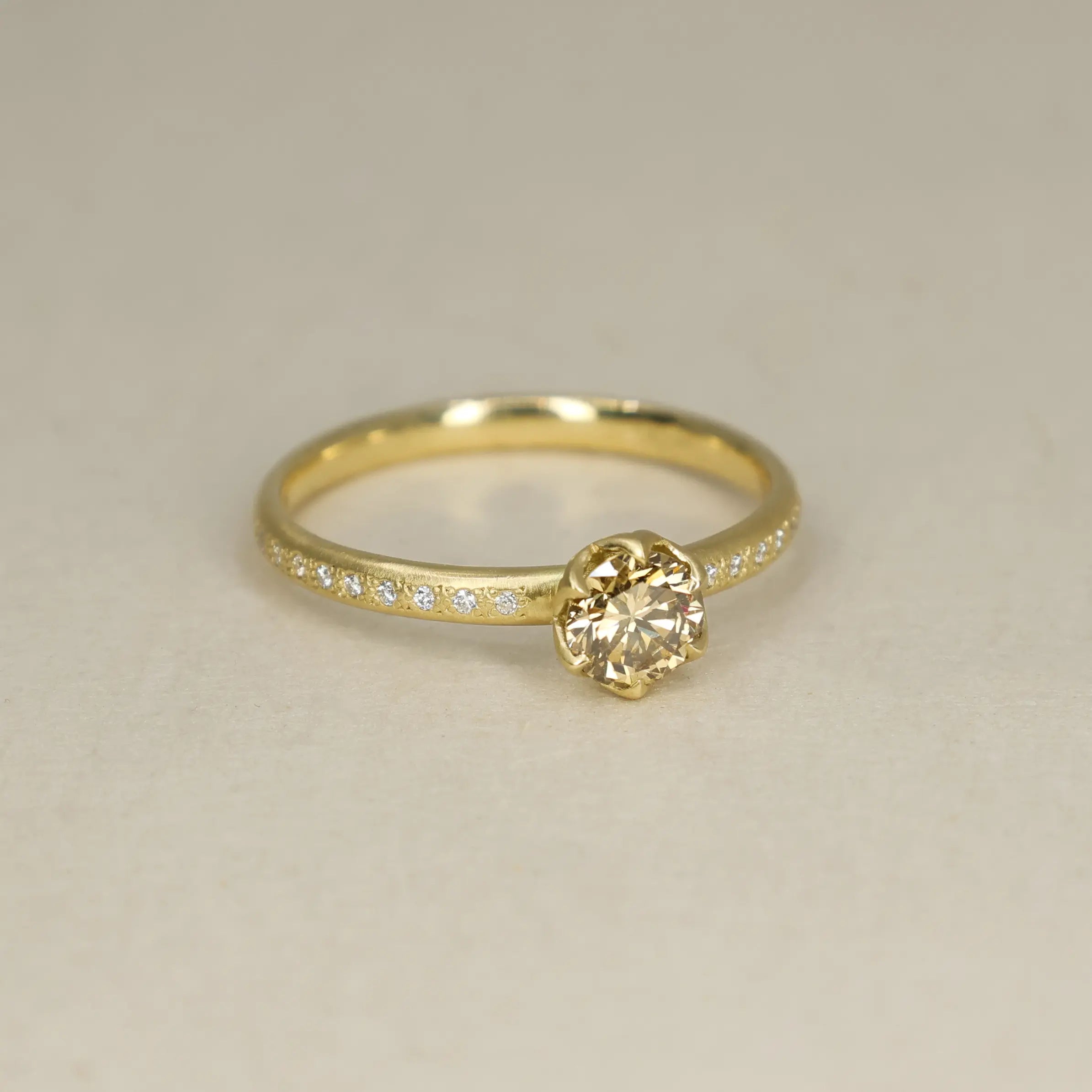 Champagne Honeycomb Ring - 0.47ct