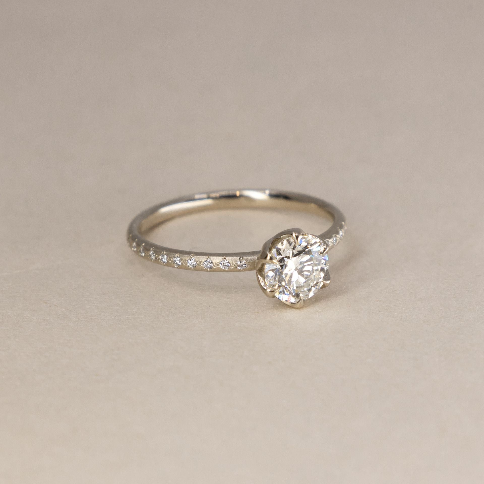 Round Honeycomb Ring - 0.77ct