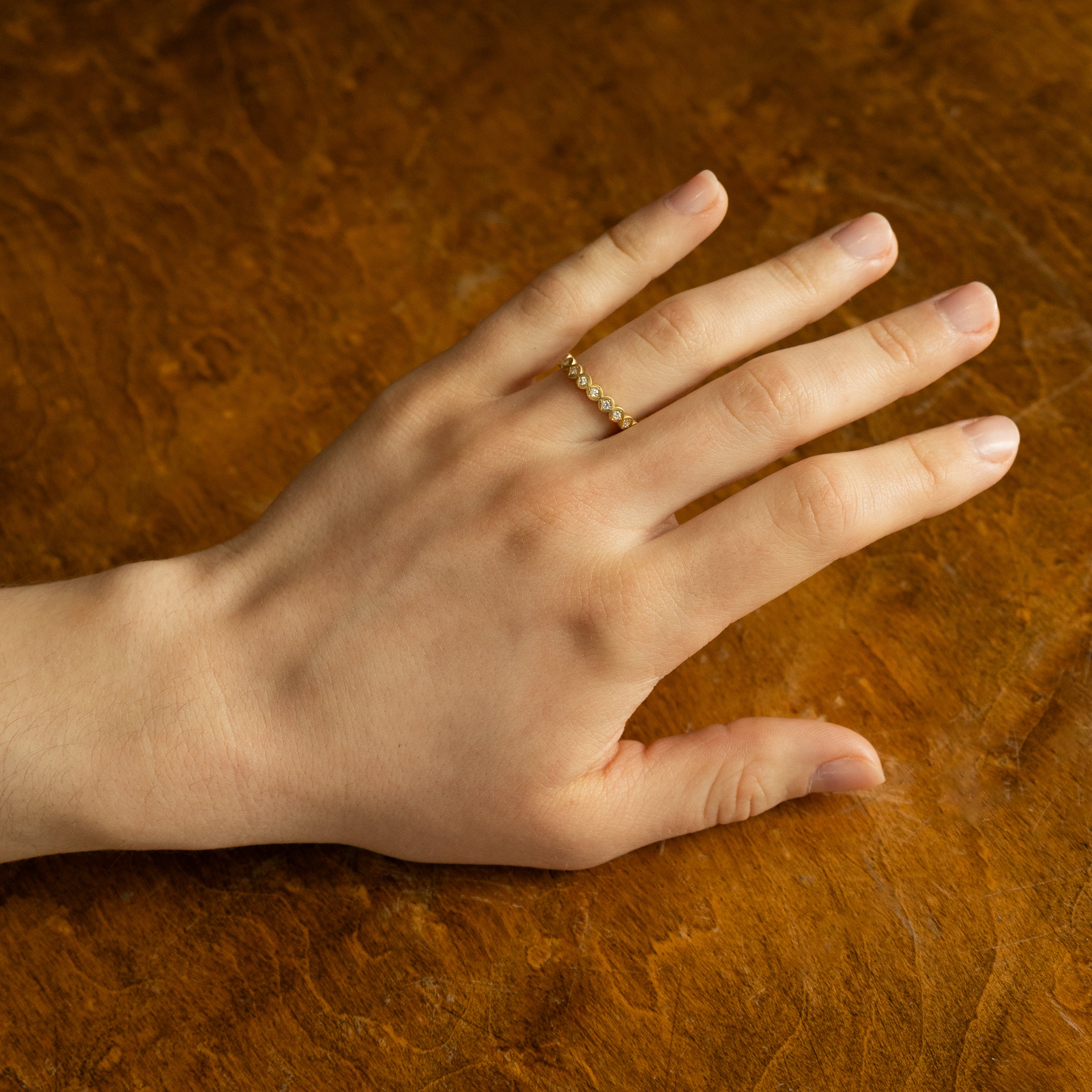 River Rocks Band In Gold