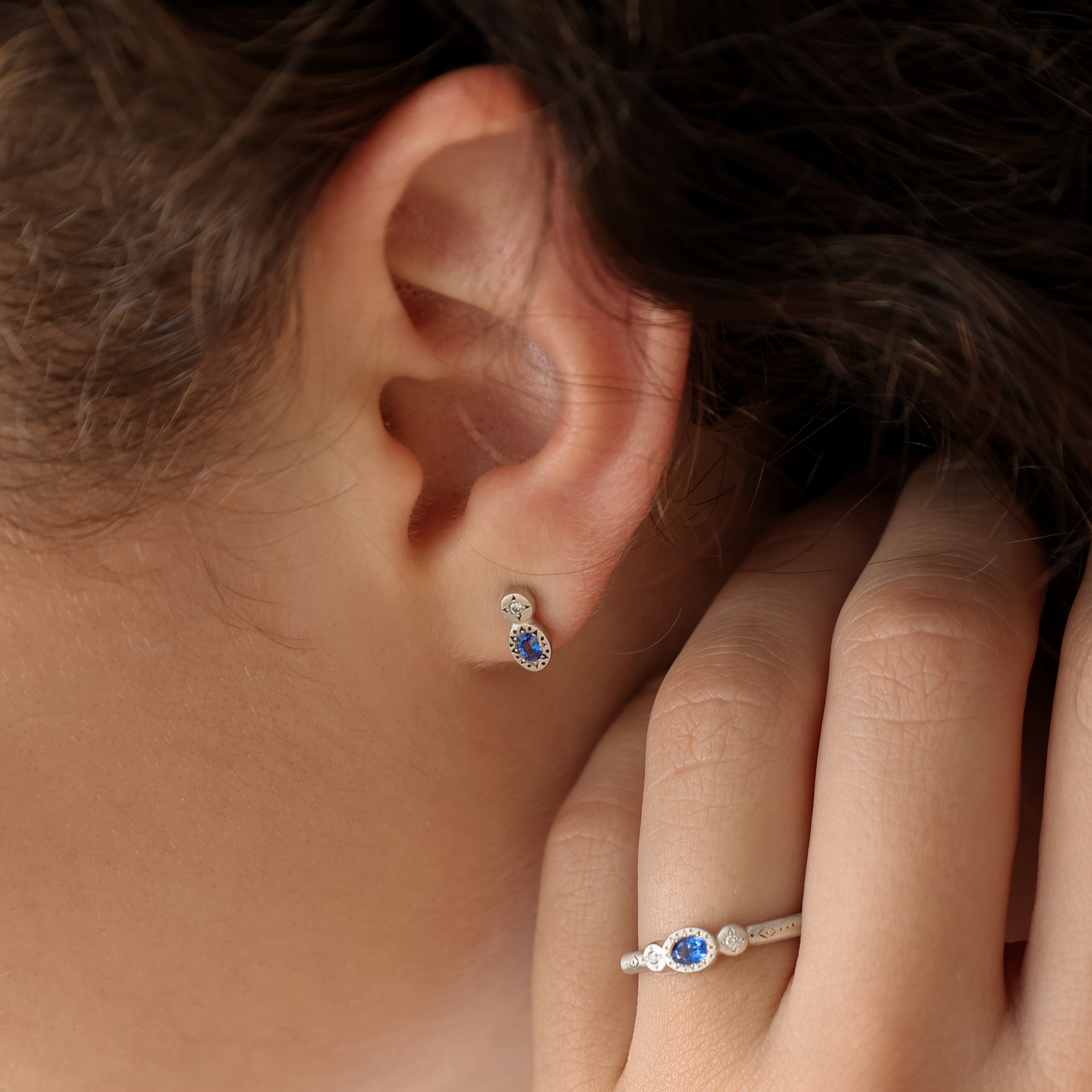 Oval and Round Studs