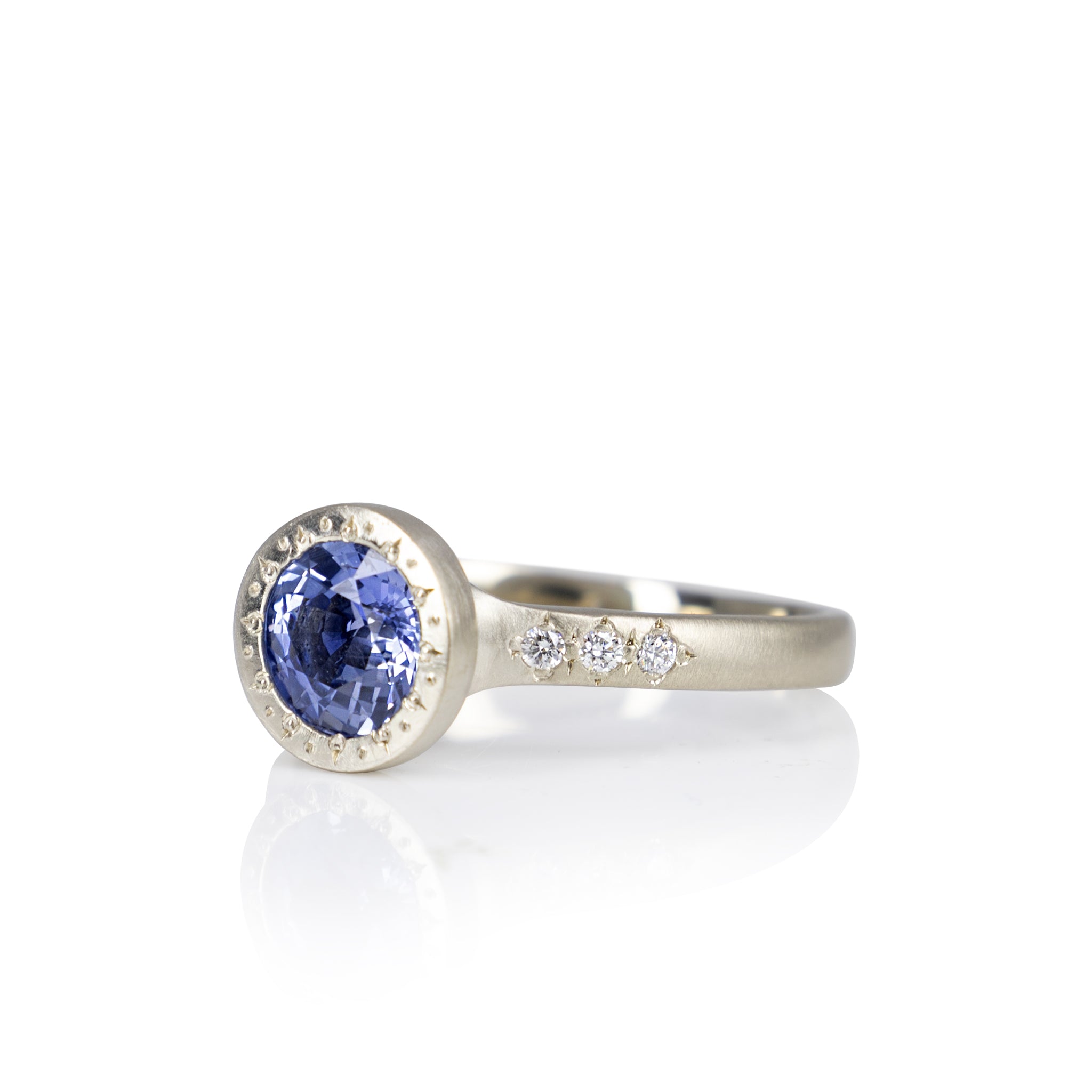 Round Sapphire Etched Bezel Ring - 1.13ct