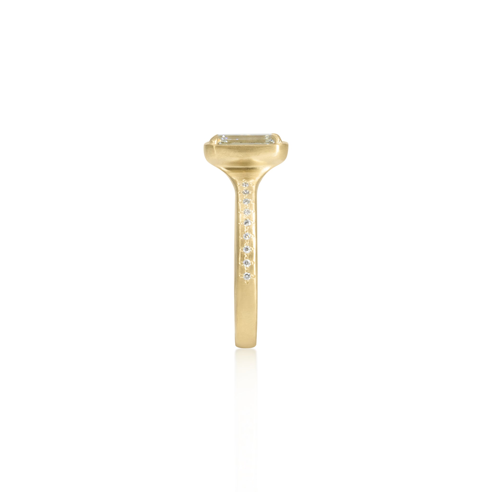 Emerald Cut Prong Succession Ring