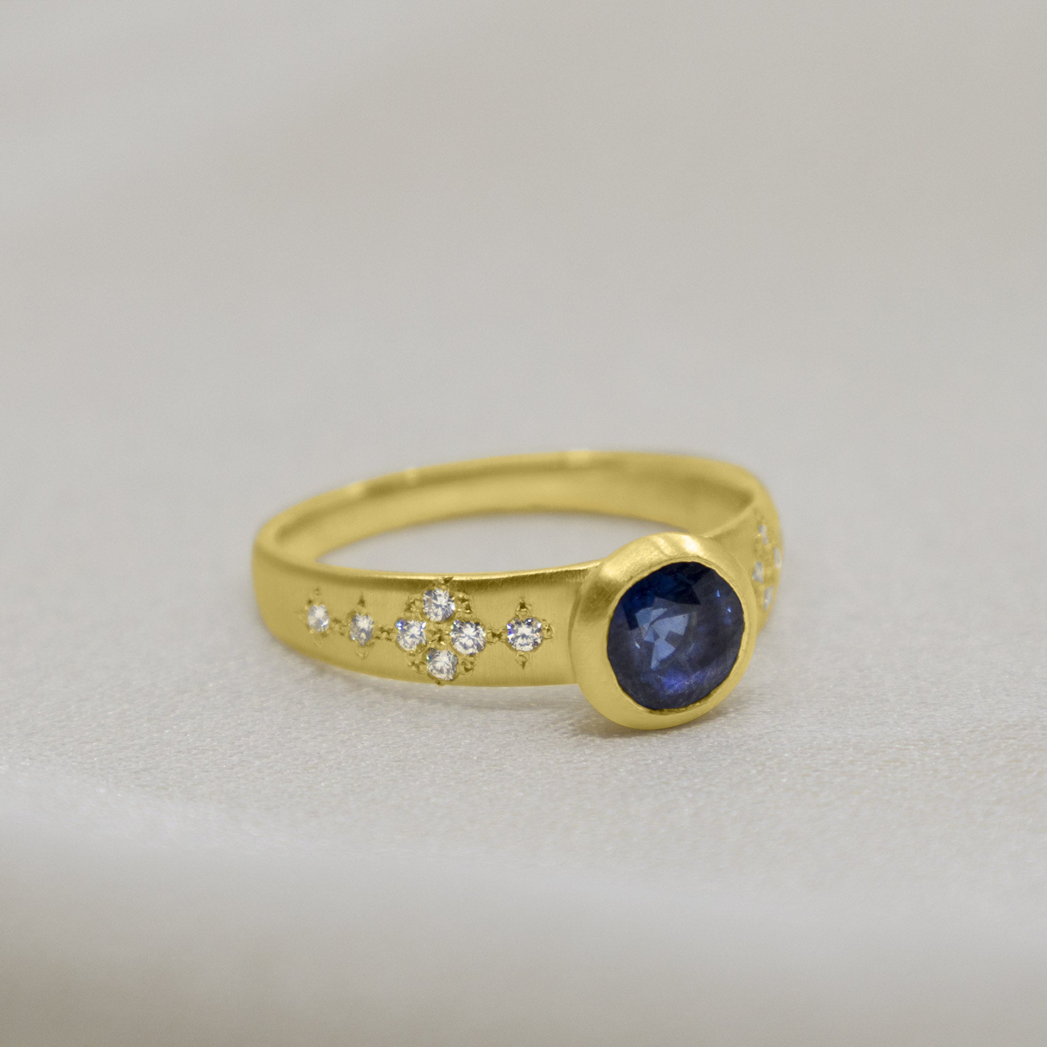 Memories Sapphire Ring