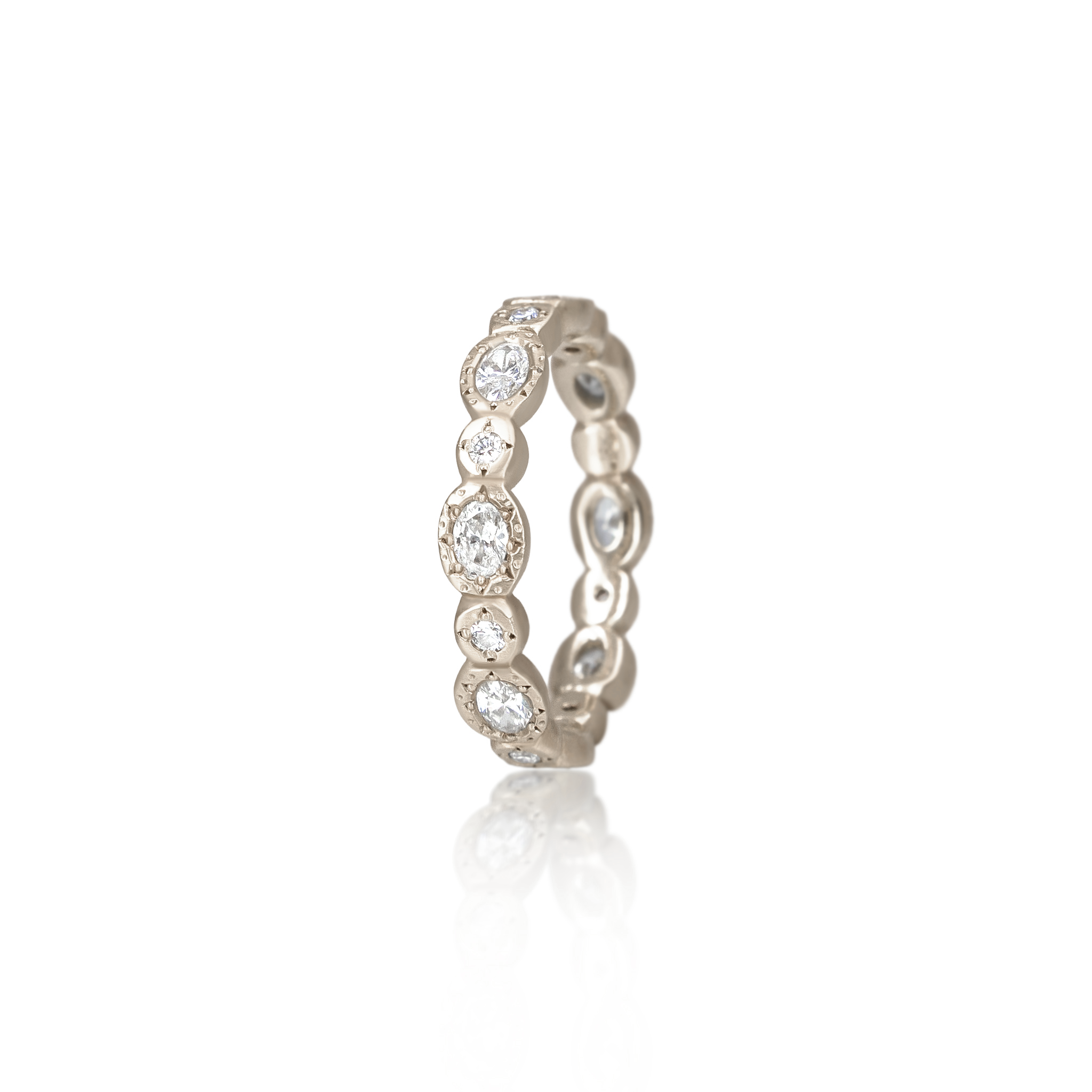 Oval & Round Band
