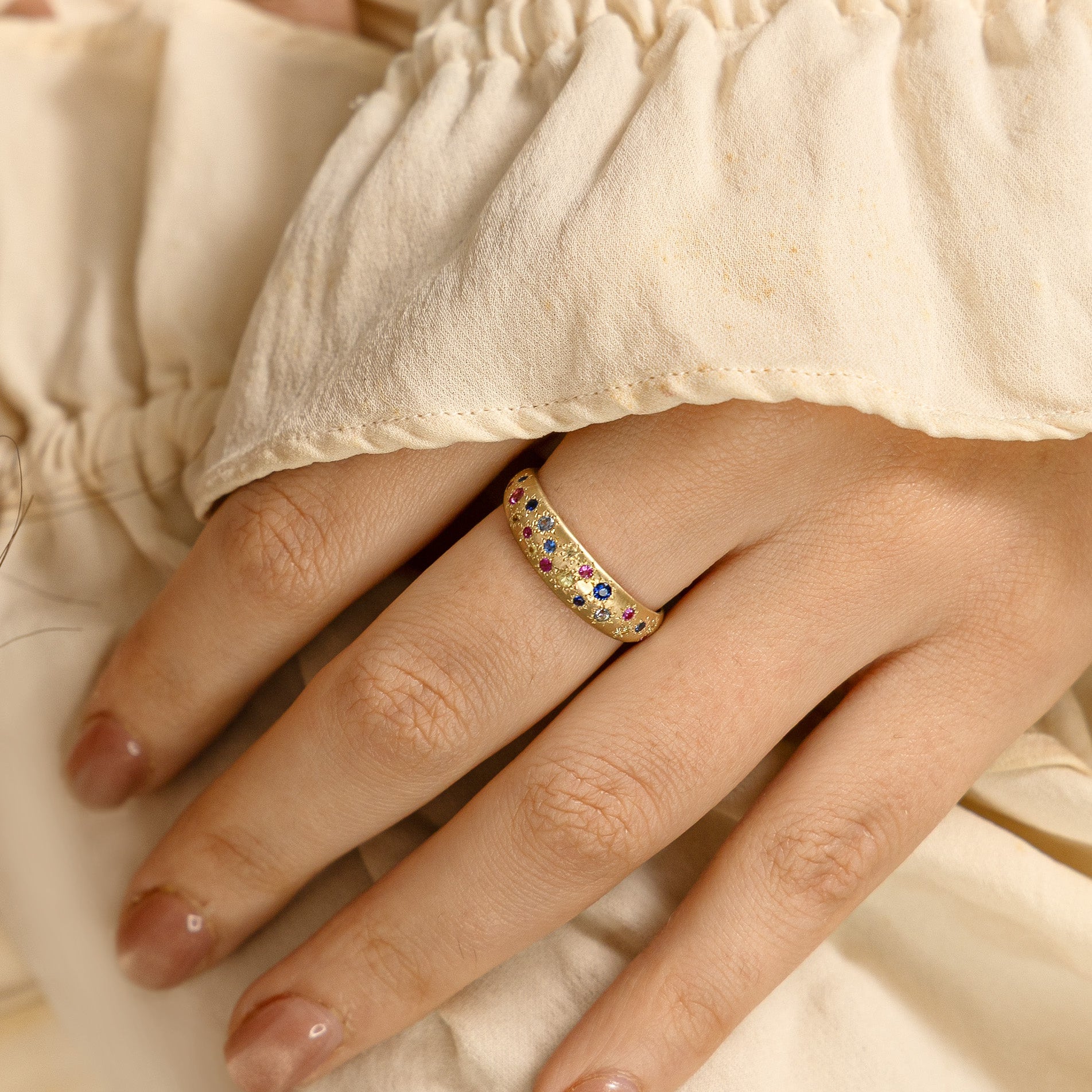 Tapered Multi-Stone Band
