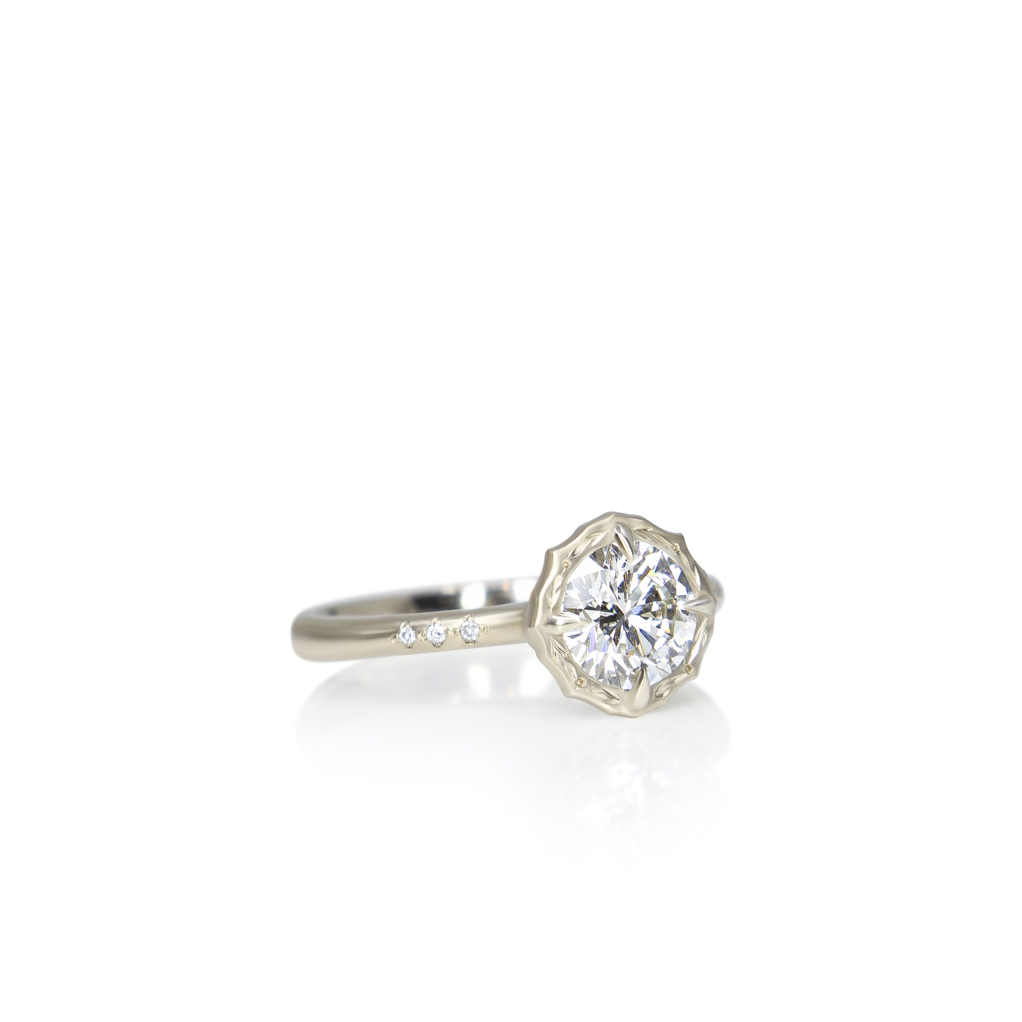 Round Lotus Ring - 1.00ct