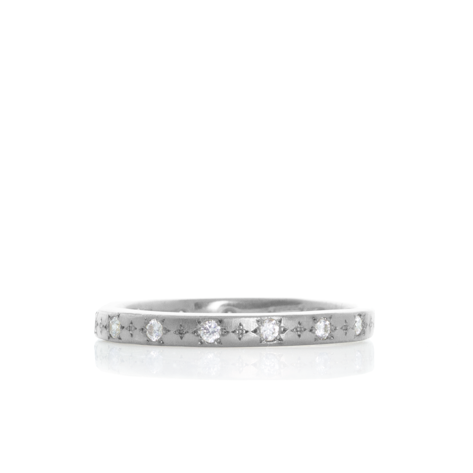 Stepping Star Band in Platinum
