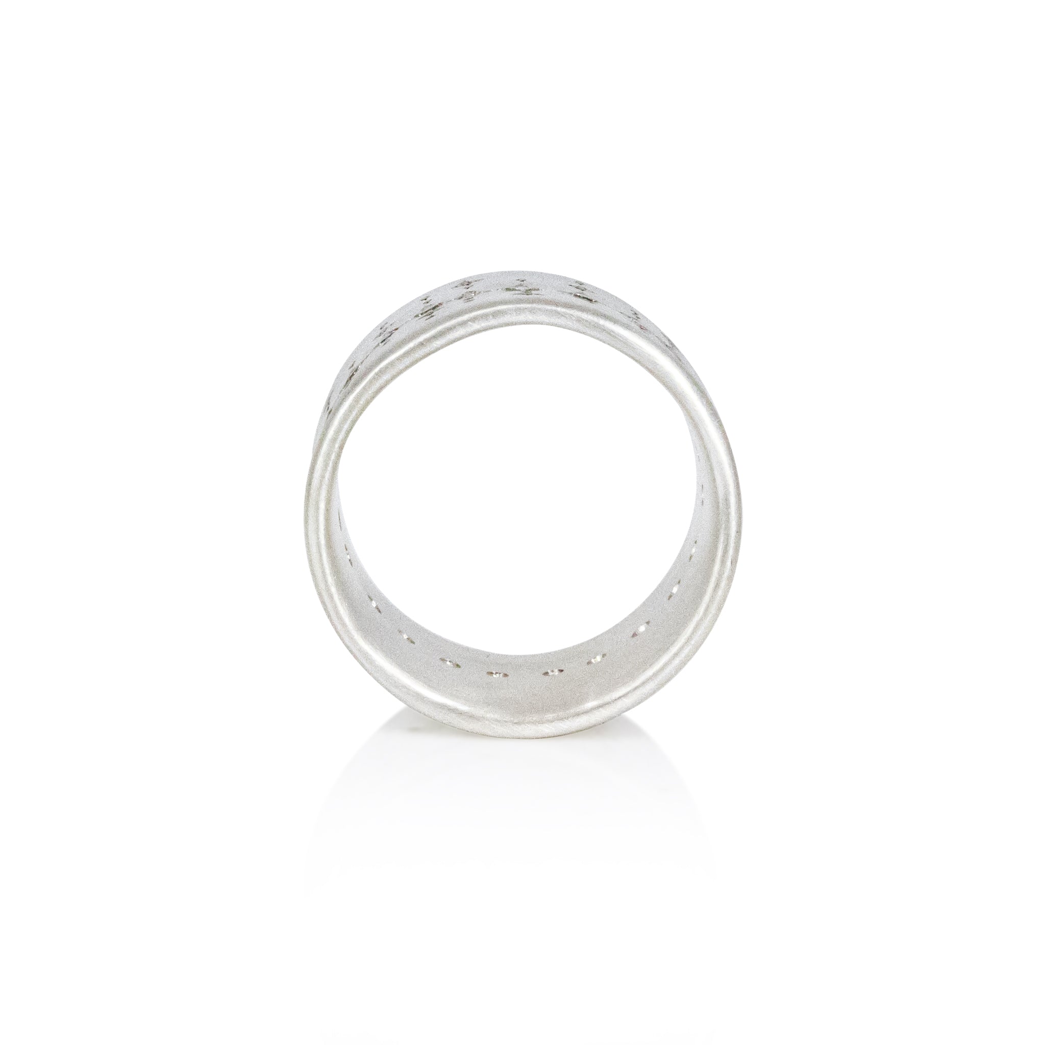 Single Organic Wide Band