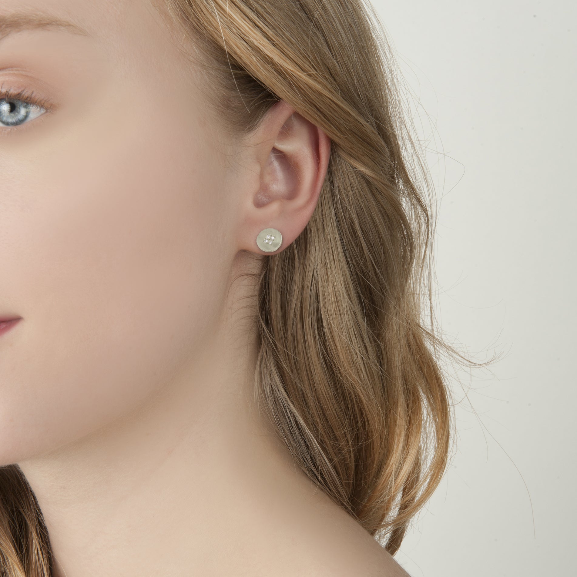 Gold Four Star Wave Studs