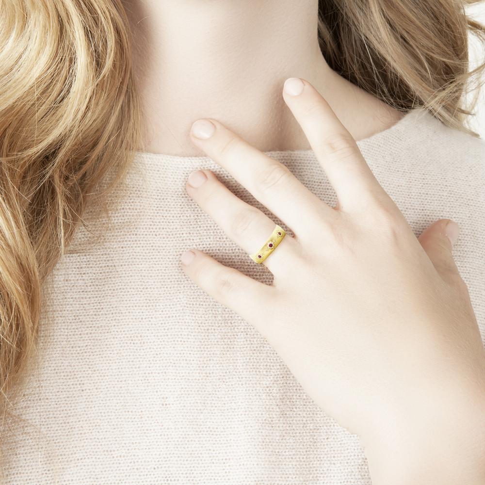 Shimmer Band in Gold