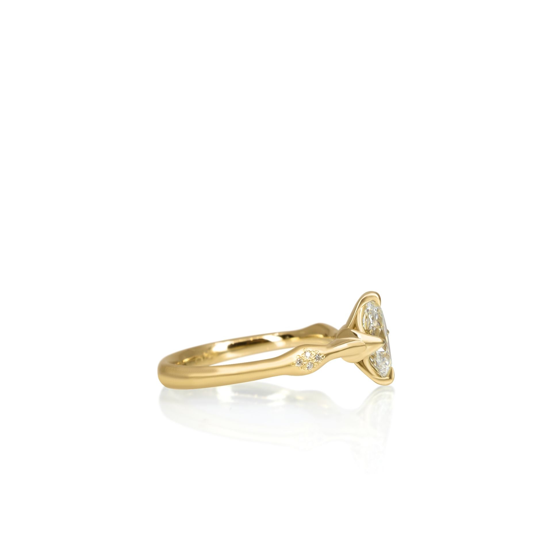 Oval Rosebud Ring - 1.02ct