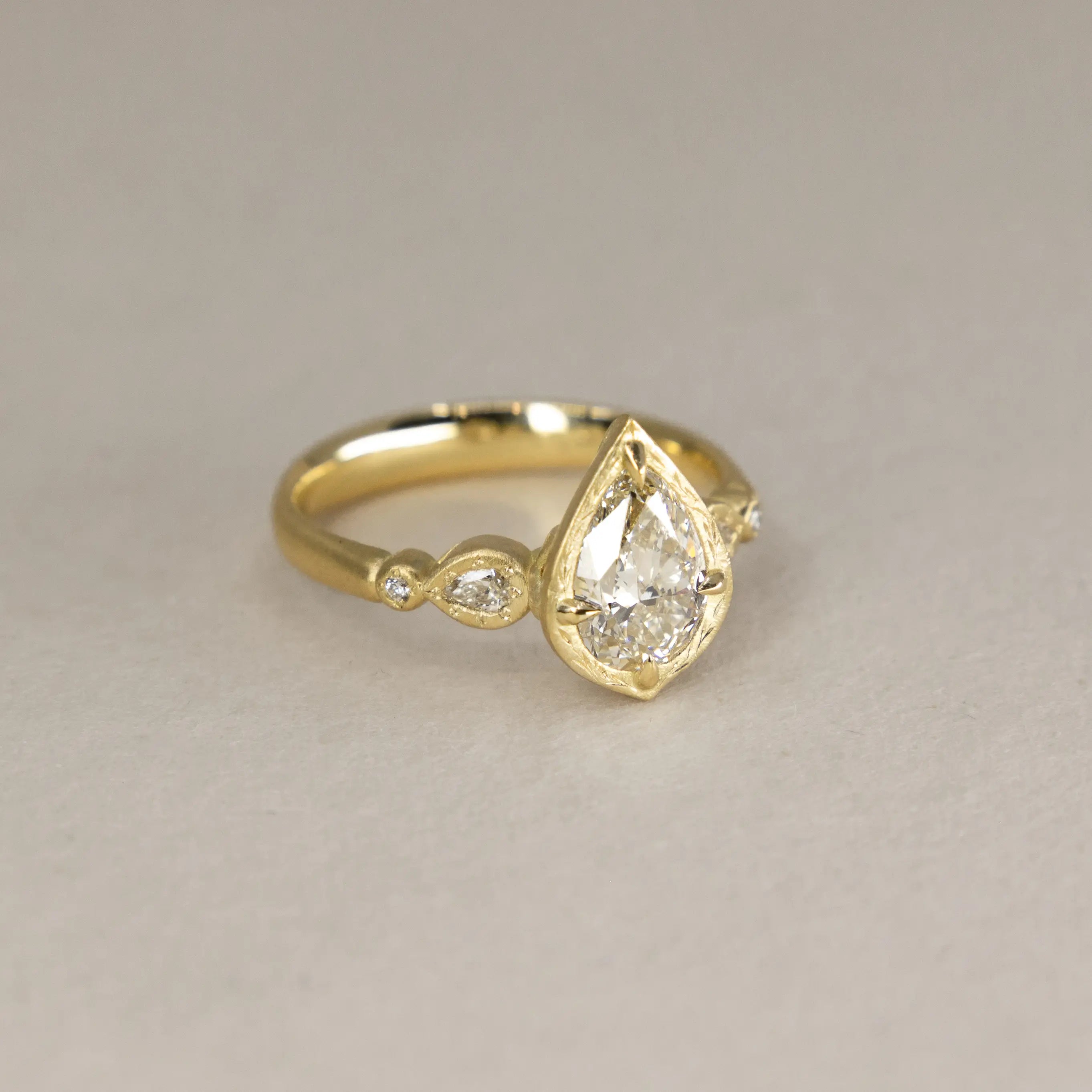 Pear Summer Lotus Ring - 1.01ct