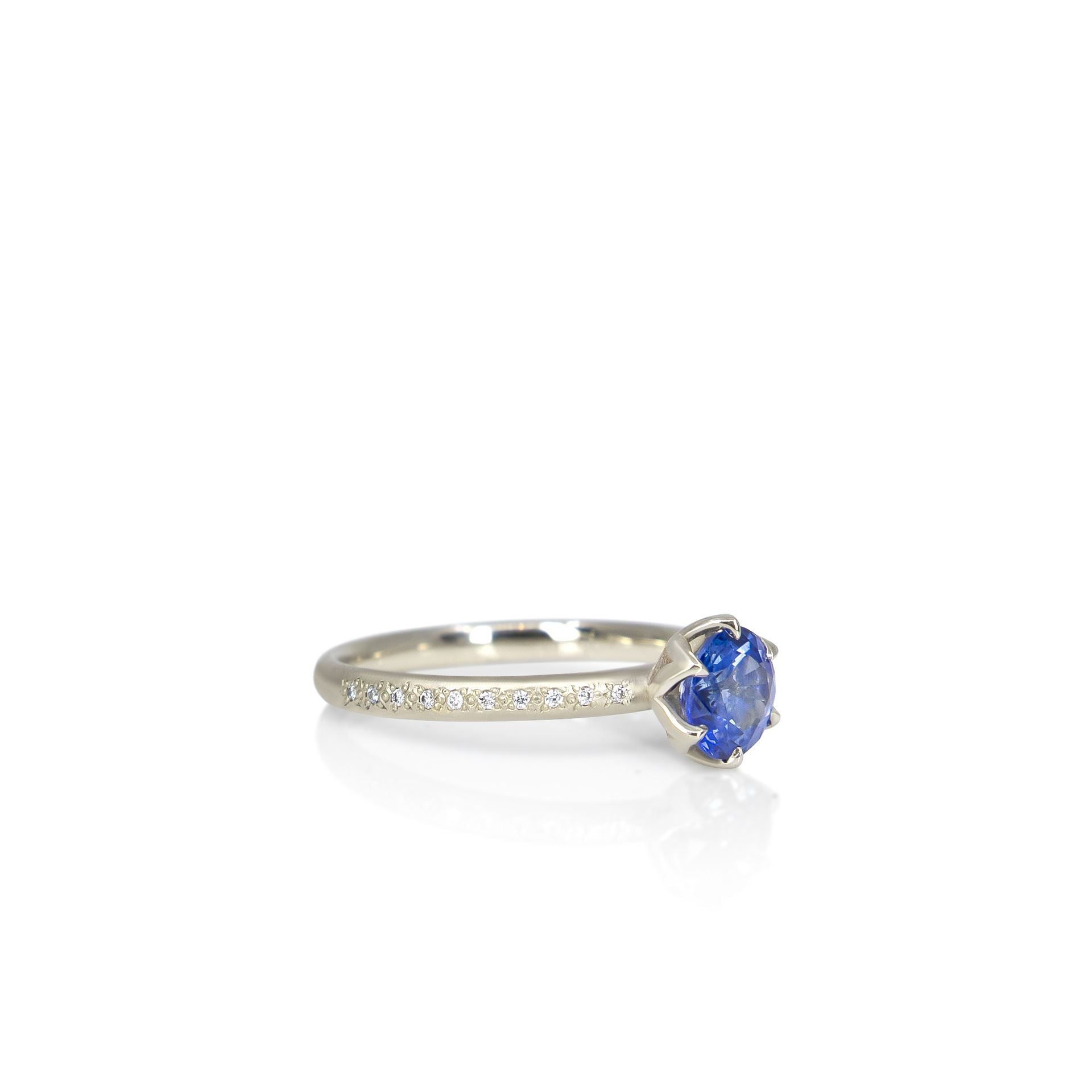 Round Sapphire Honeycomb Ring - 0.98ct