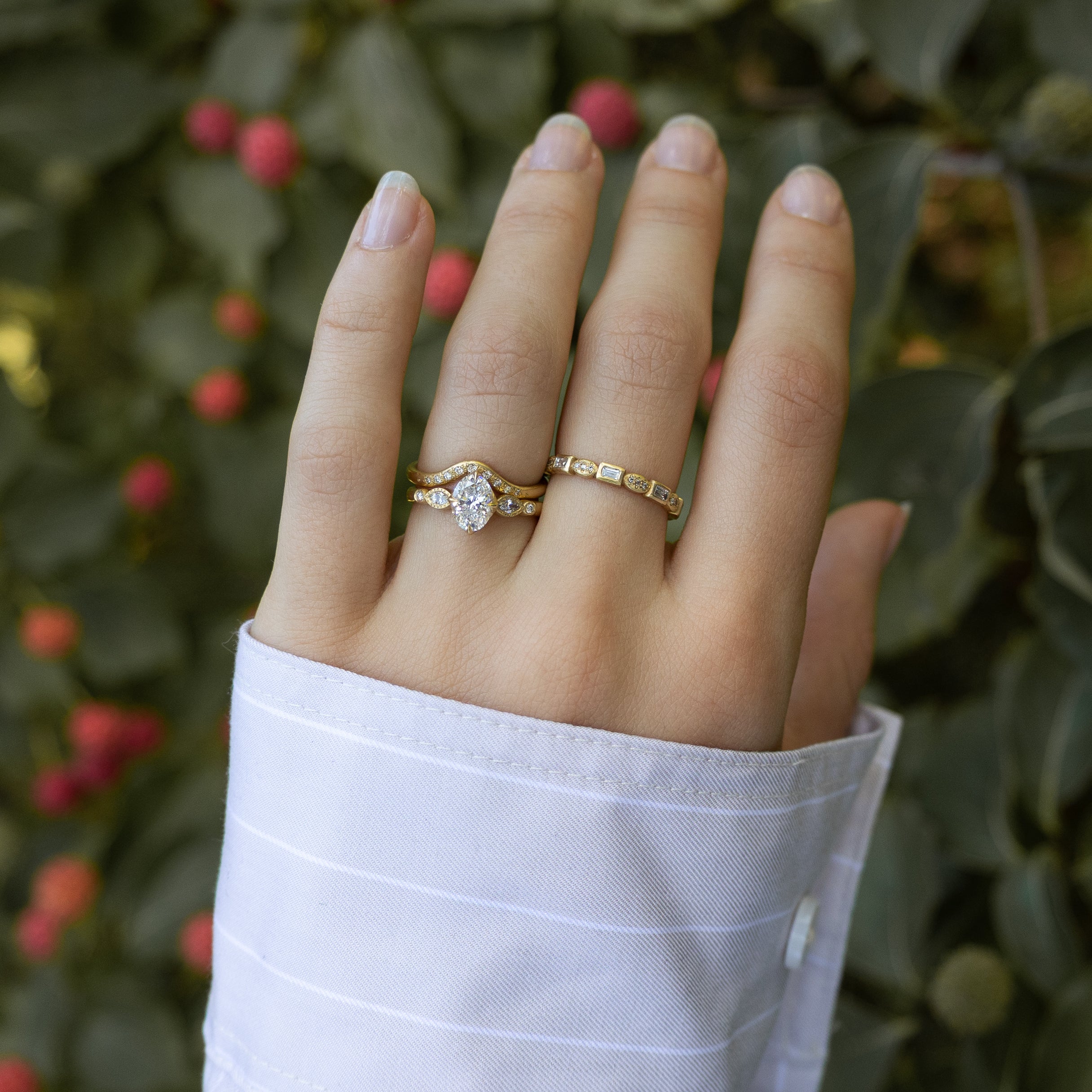 Curved Nesting Band