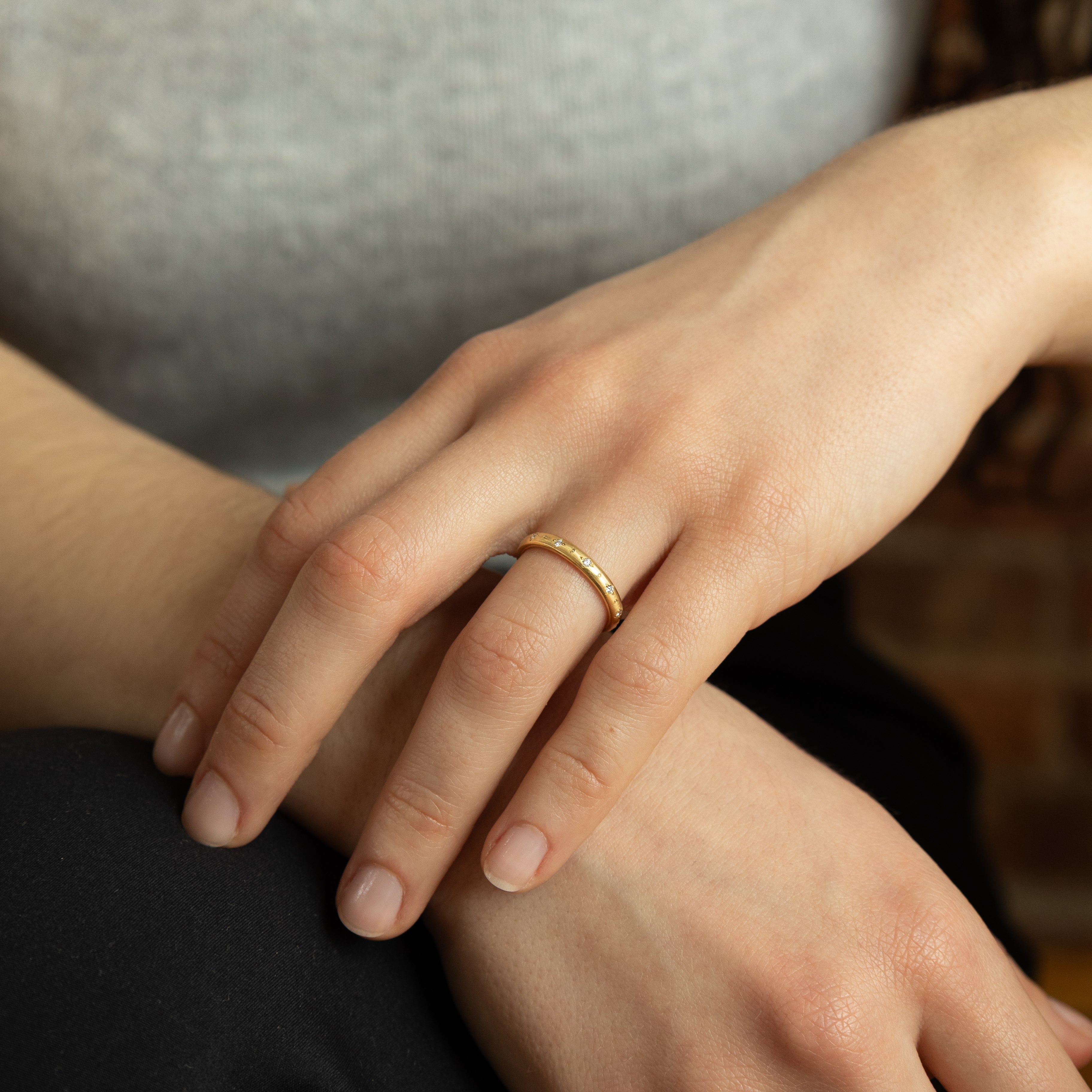 Stepping Stone Band in Gold