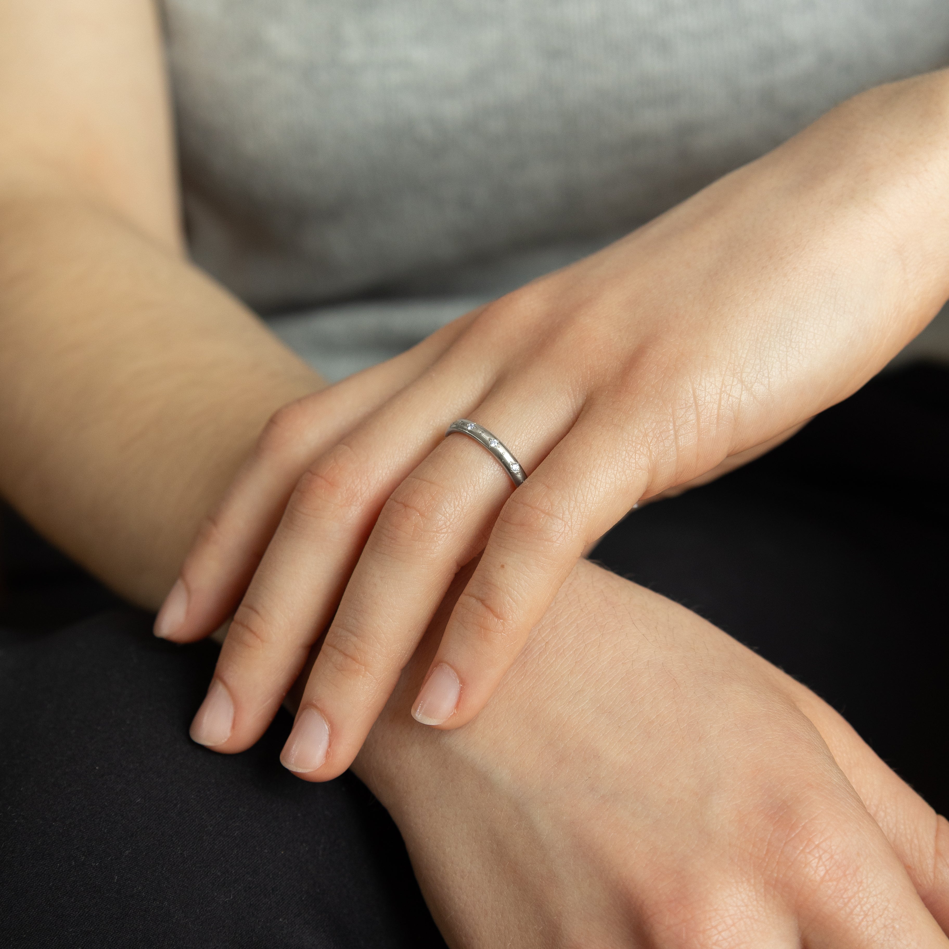 Stepping Stone Band in Platinum