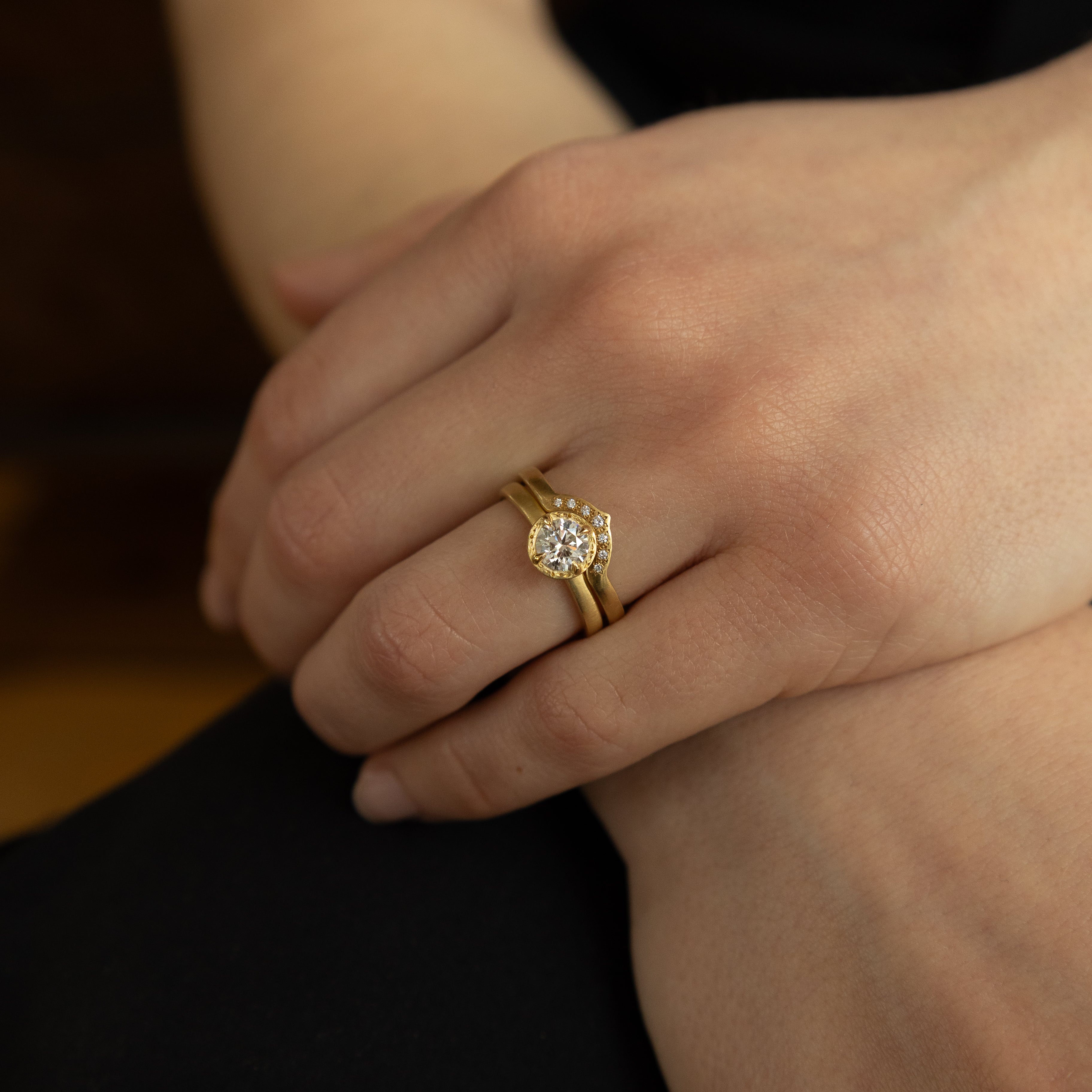 Rounded Nesting Band