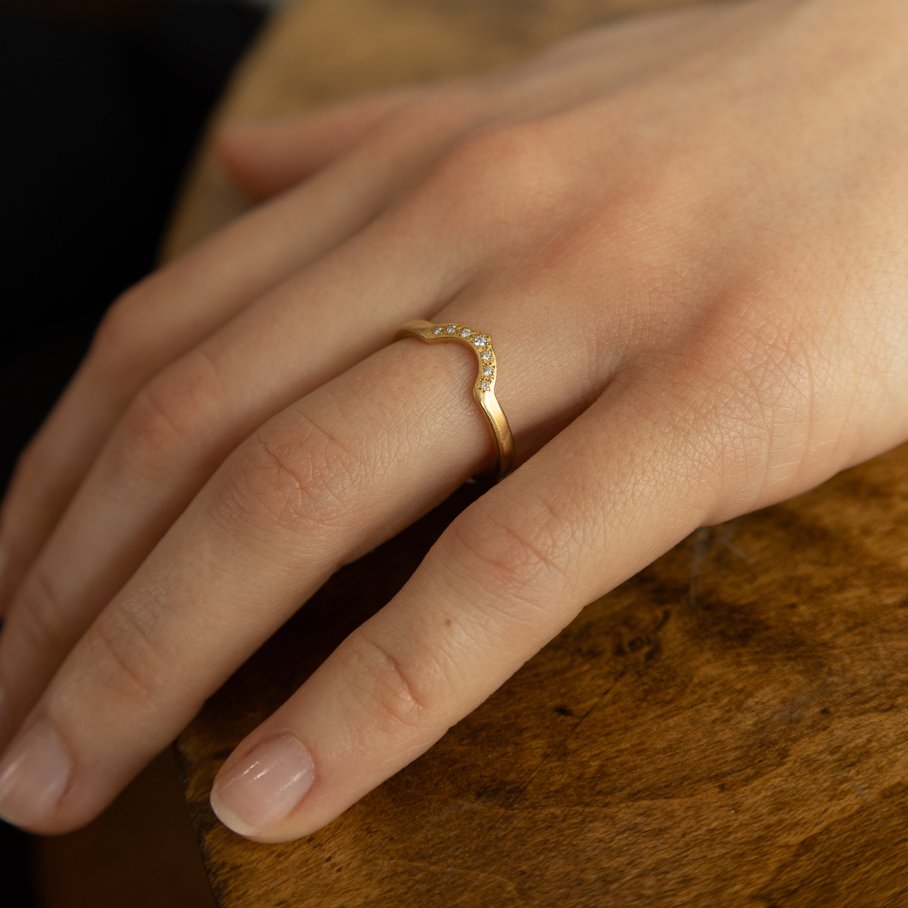 Rounded Nesting Band