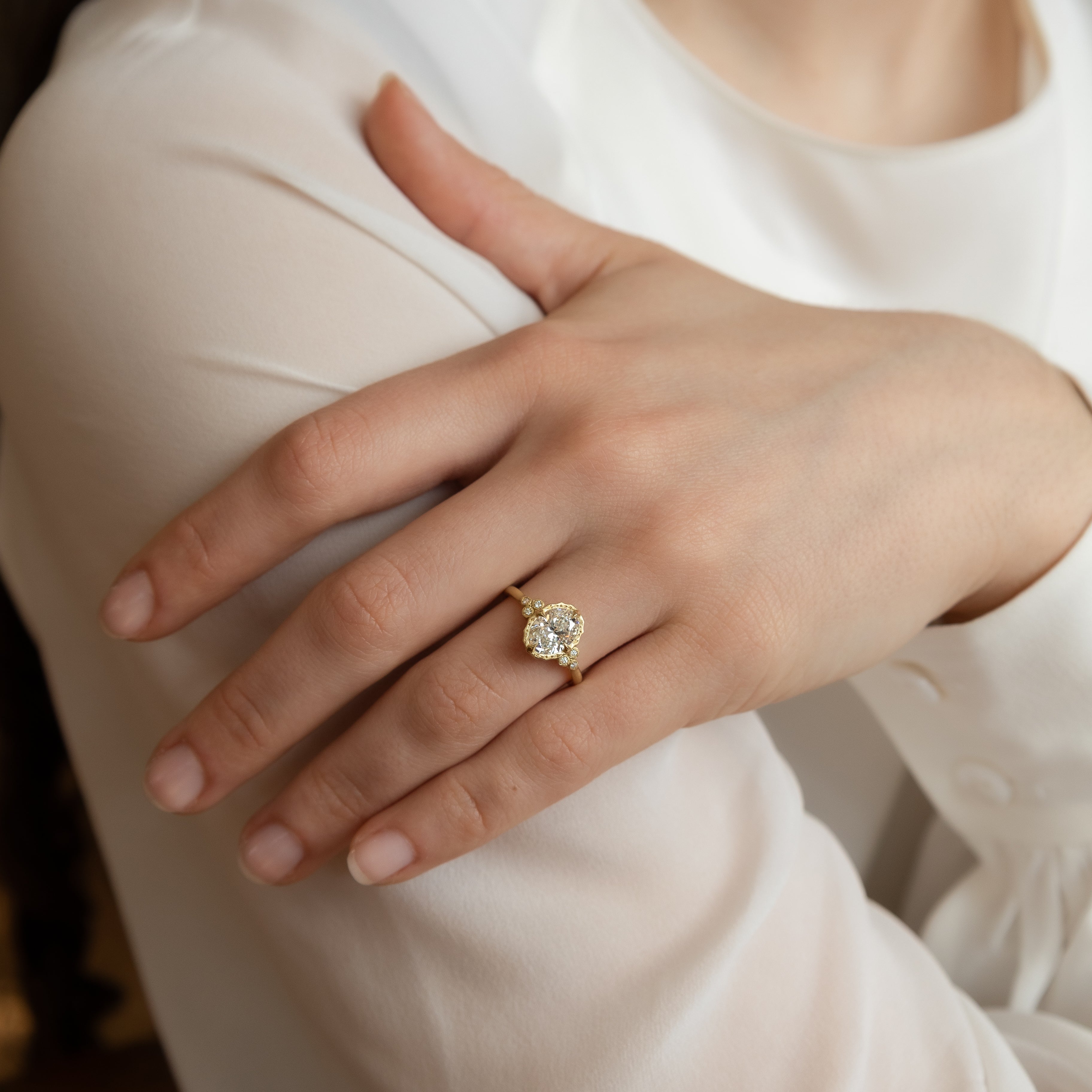 Oval Luna Ring - 1.54ct