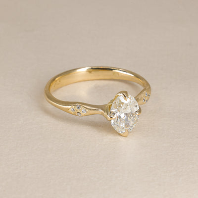 Oval Rosebud Ring