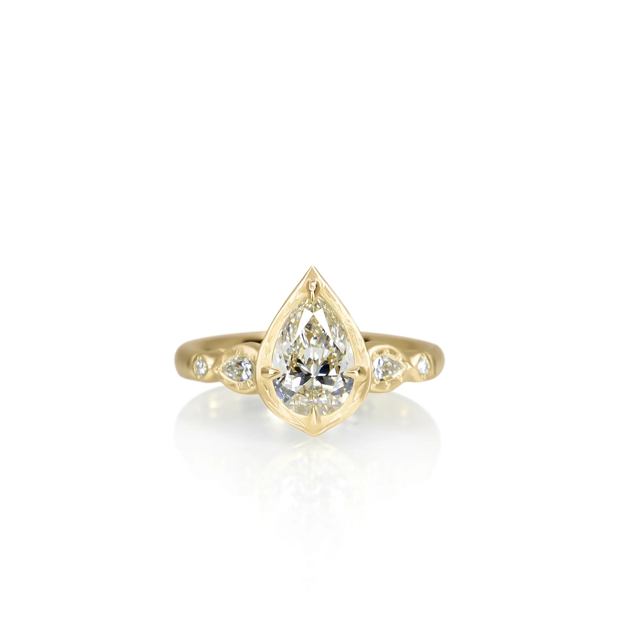 Pear Summer Lotus Ring - 1.01ct