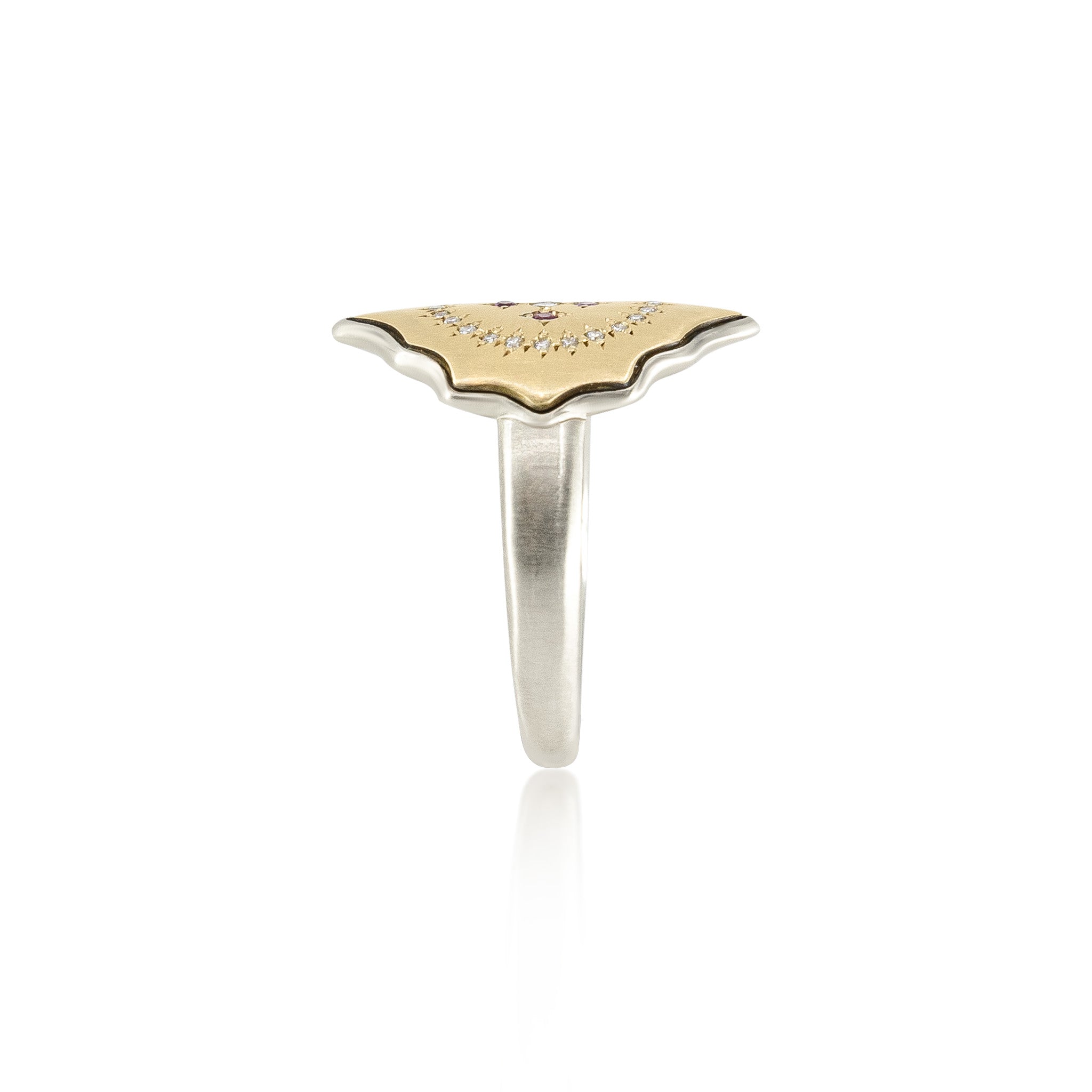 Gold Scalloped Ring with Pink Sapphire & Diamond