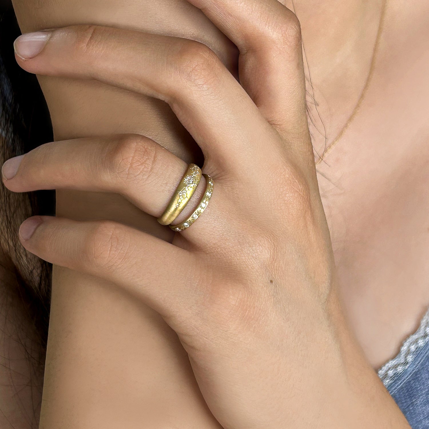 Tapered Shimmer Band in Gold