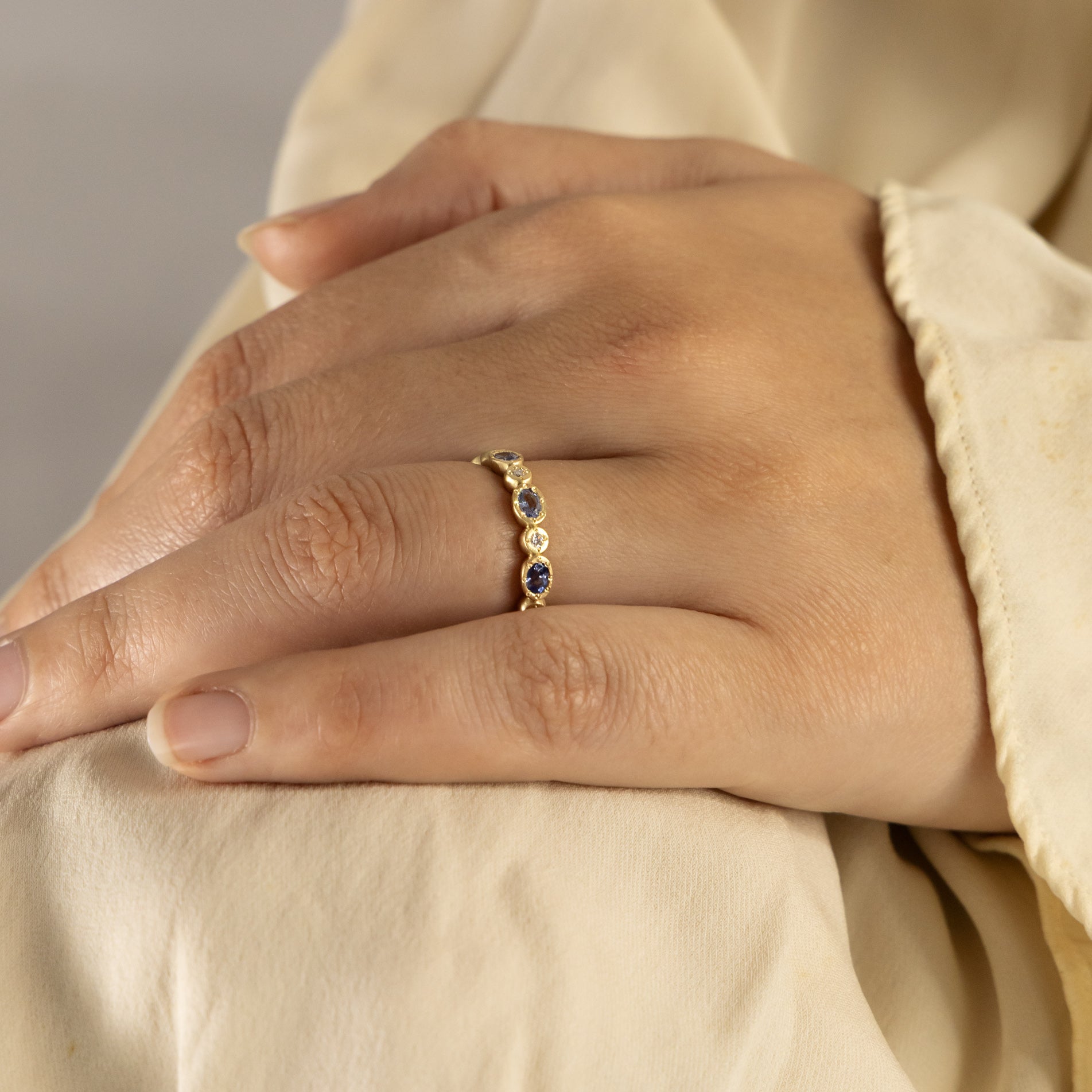 Sapphire Oval & Round Band