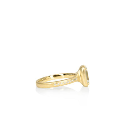 Emerald Cut Prong Succession Ring