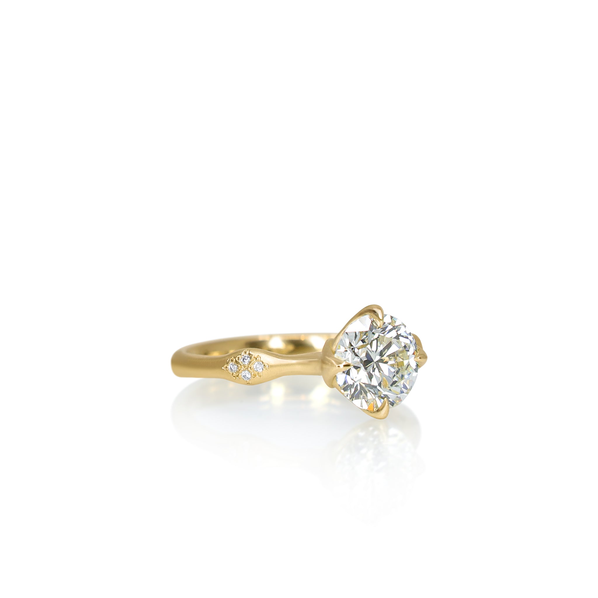 Round Rosebud Ring