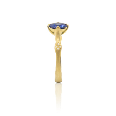 Round Rosebud Ring