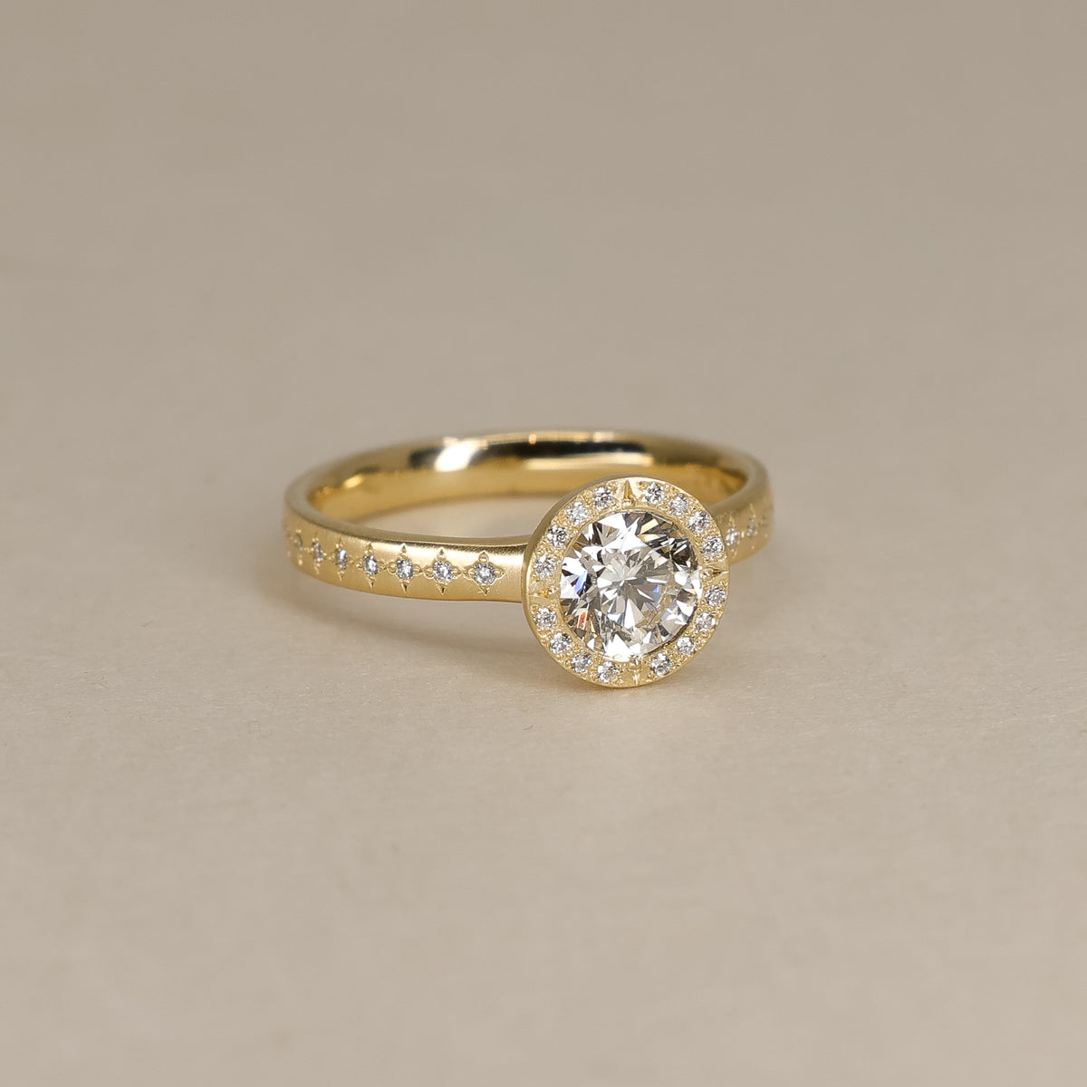Round Woven Halo Ring