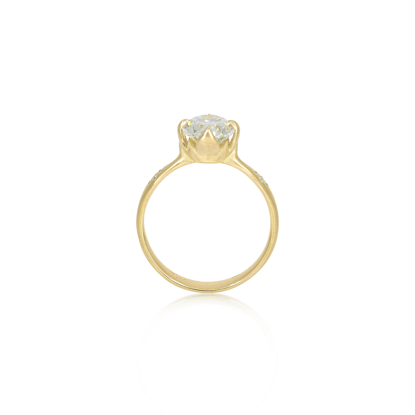 Oval Rosebud Ring