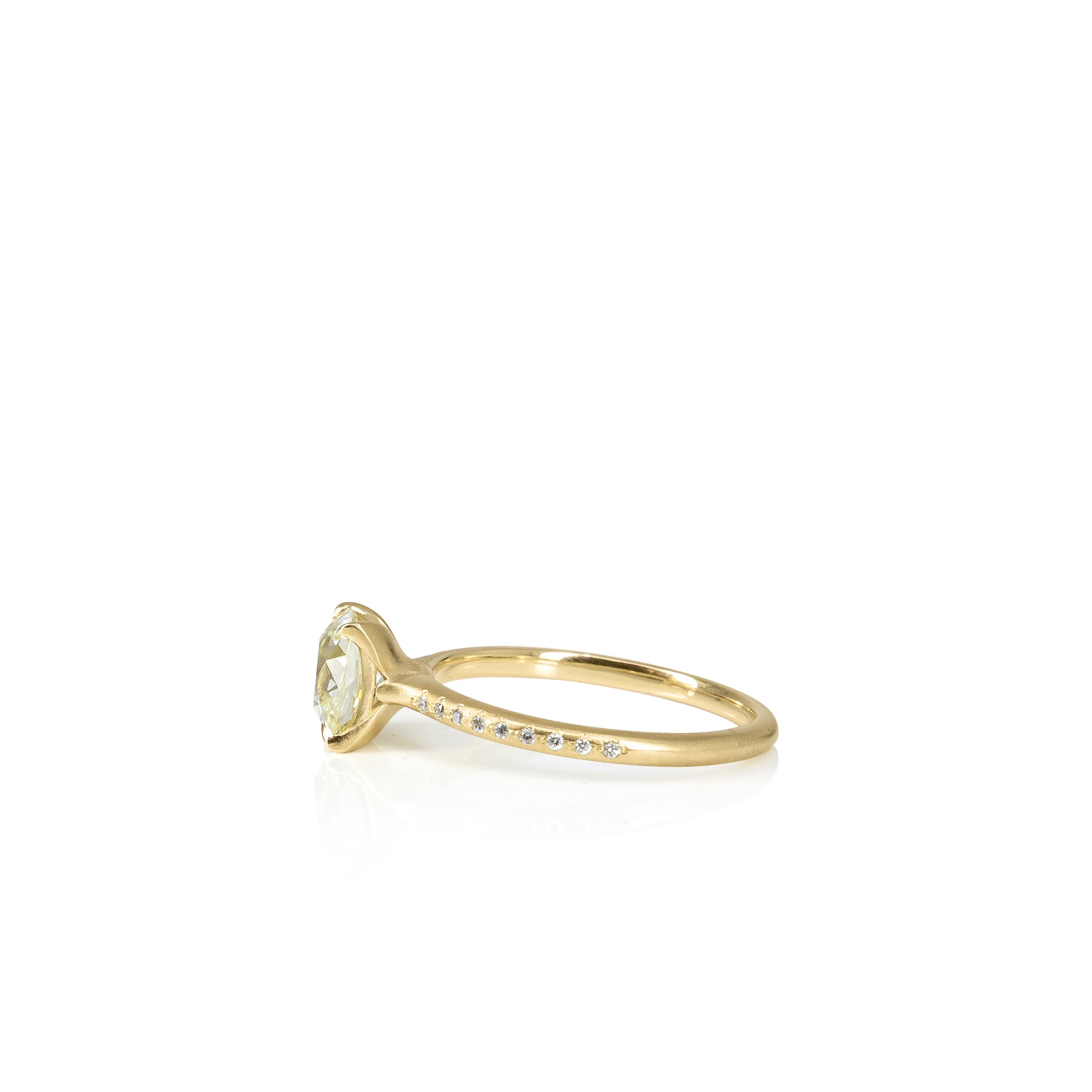 Old Mine Brilliant Rosehip Ring