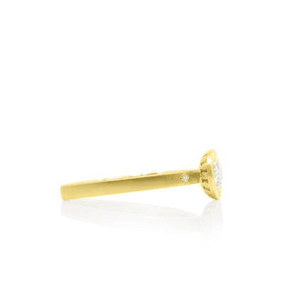 Oval Basket Ring with Engraving