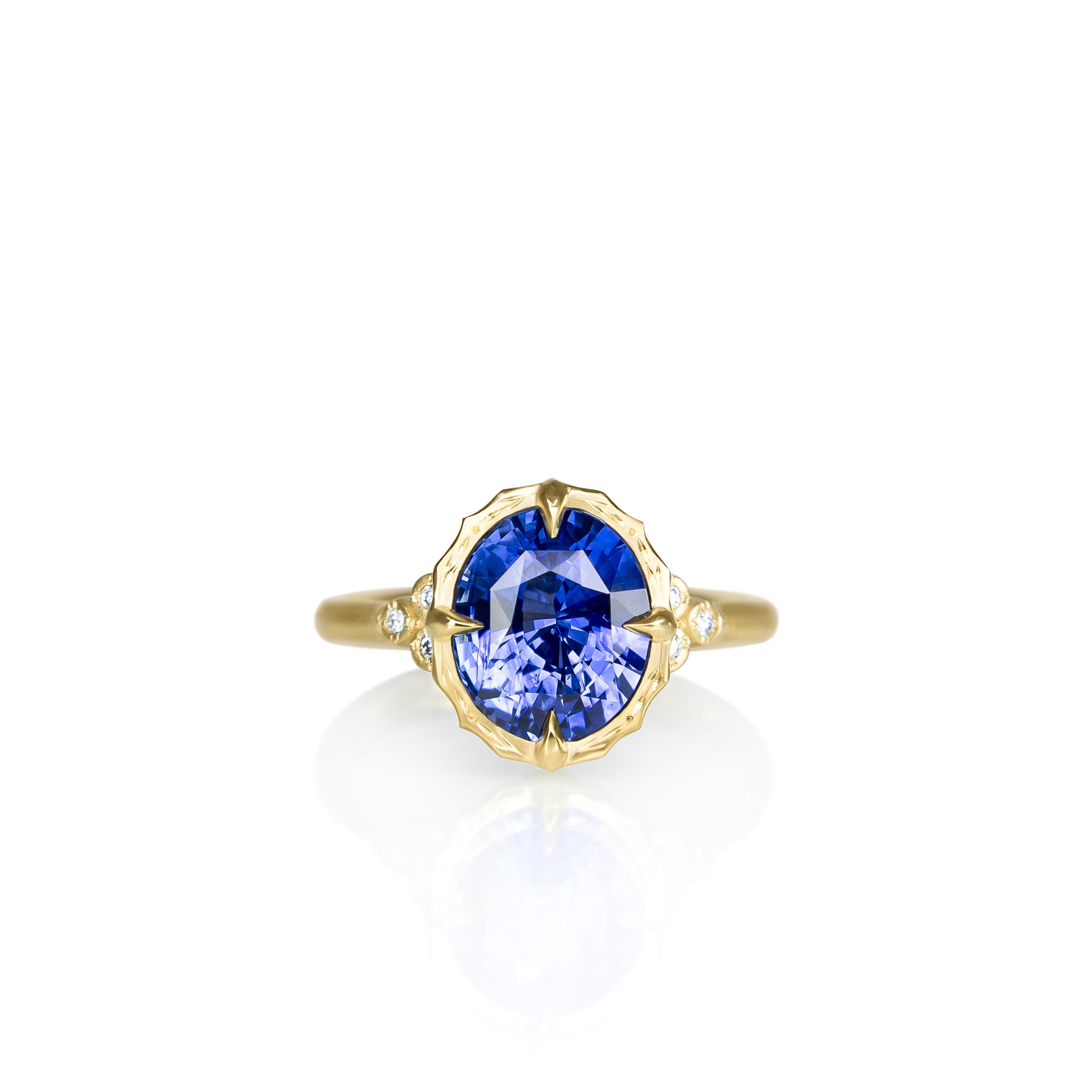 Oval Sapphire Luna Ring - 3.53ct | Adel Chefridi
