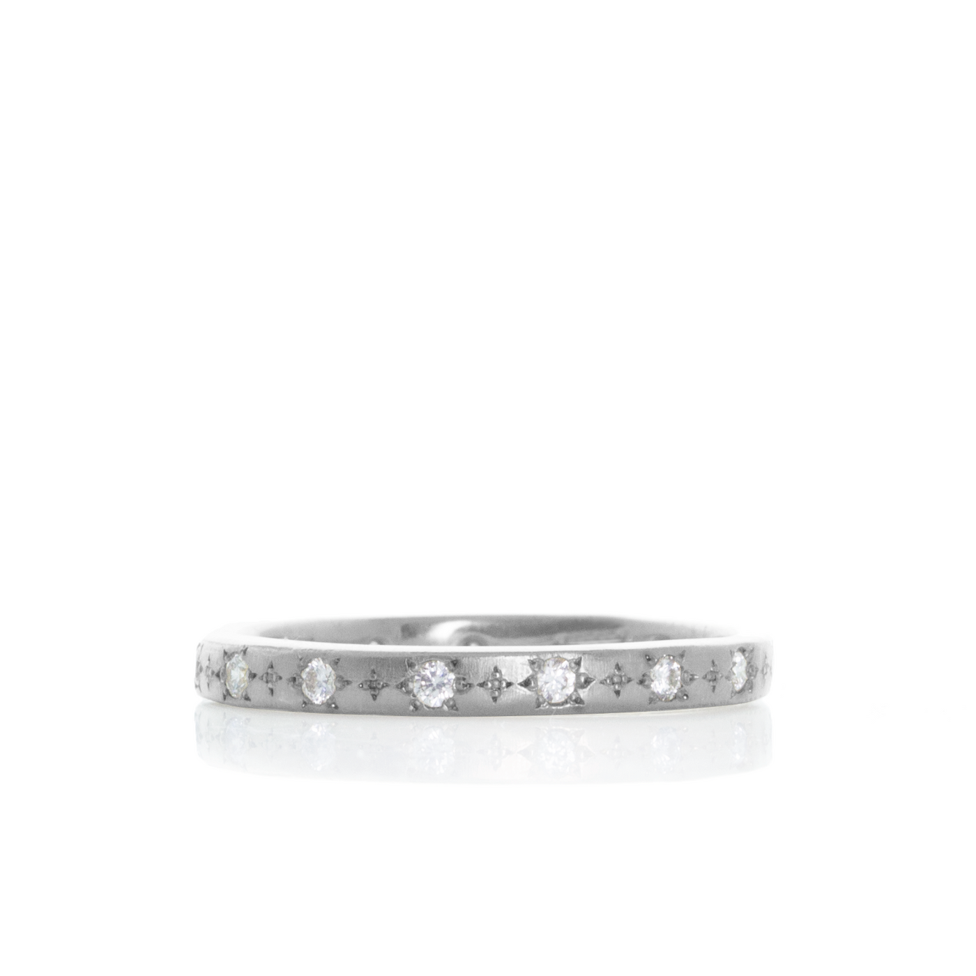 Stepping Star Band in Platinum