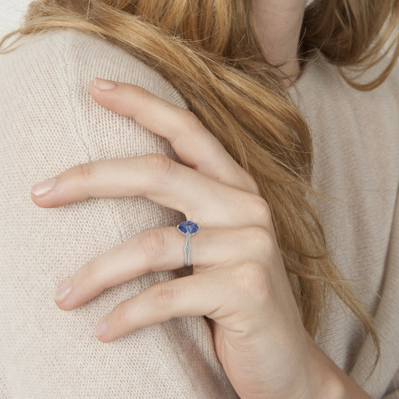 Platinum Oval Rosebud Ring