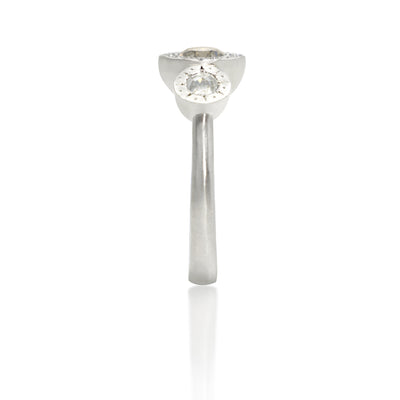 Horizon Three-Stone Ring