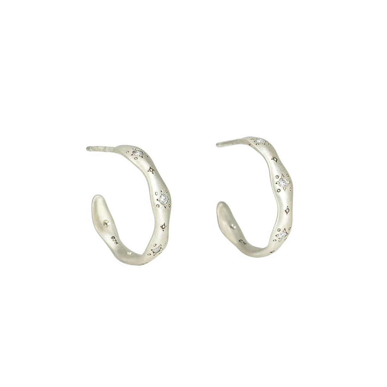 Wavy Hoops