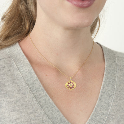 ORNAMENTAL PETAL PENDANT