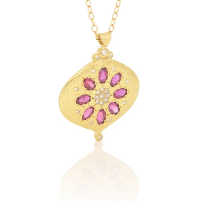 ORNAMENTAL PETAL PENDANT