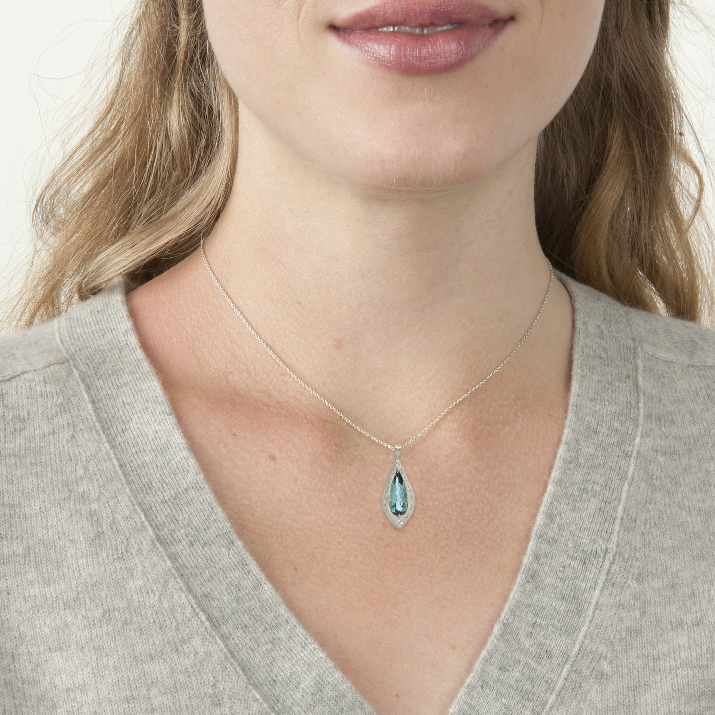 Prong Pear Teardrop Pendant with Engraving