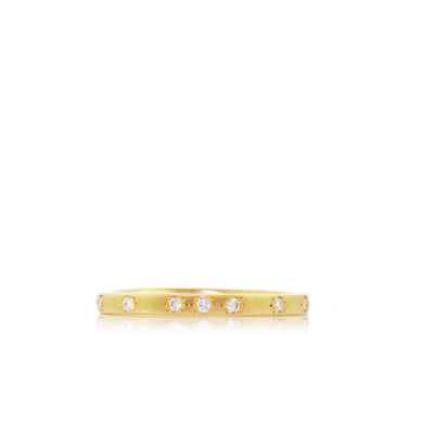 Thin Band in Gold