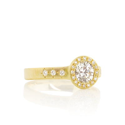DIAMOND FLORET HALO RING