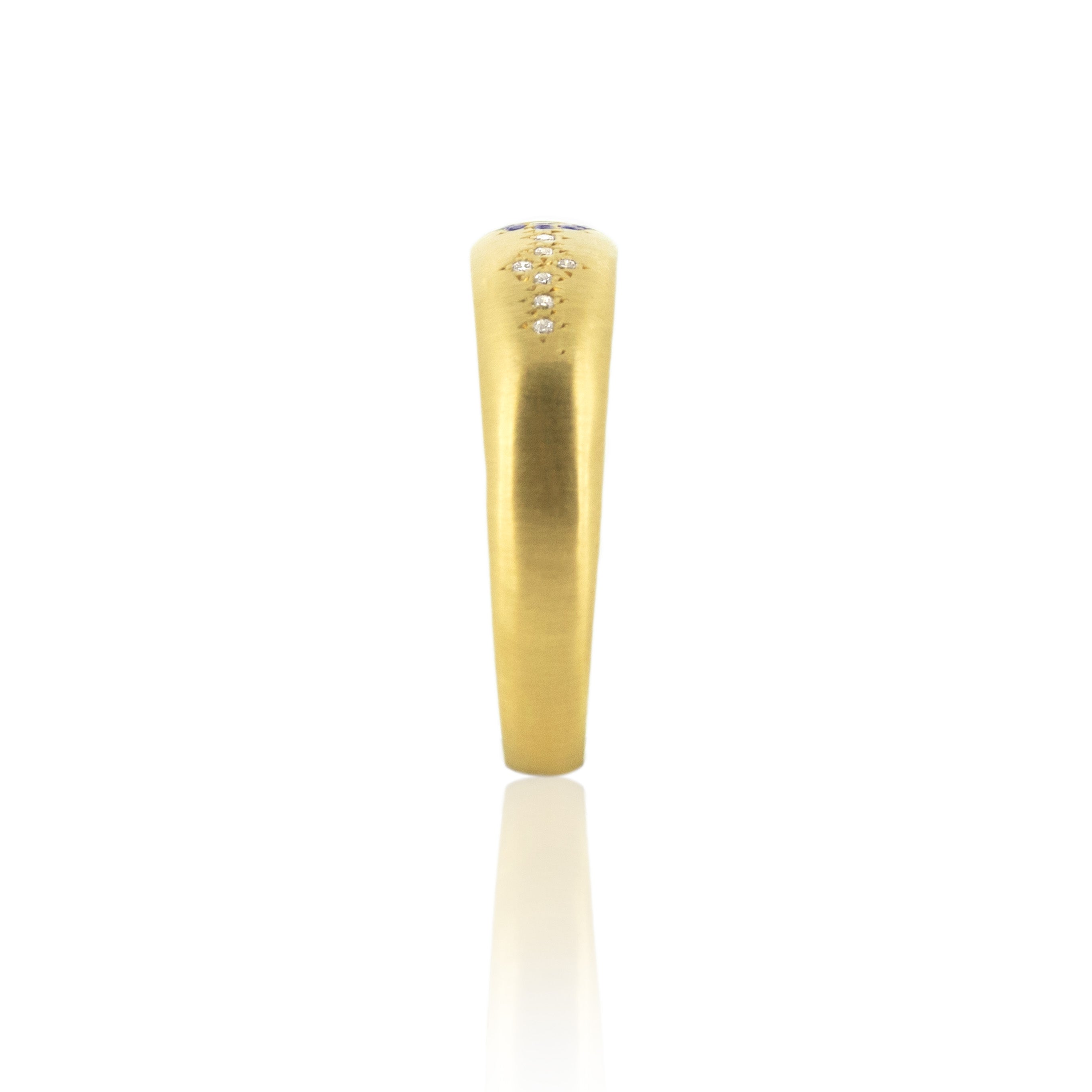 Tapered Shimmer Band in Gold