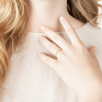 Rounded Thin Band in Gold