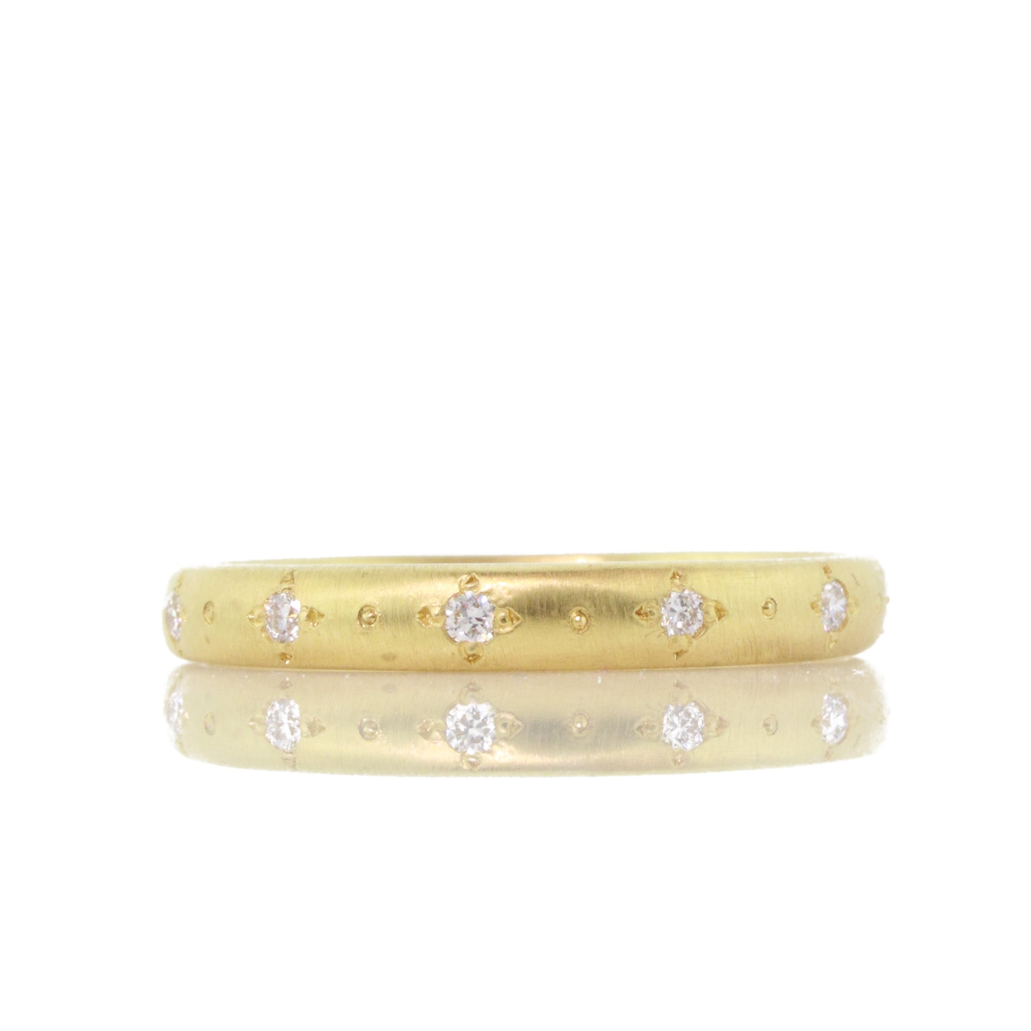 Stepping Stone Band in Gold