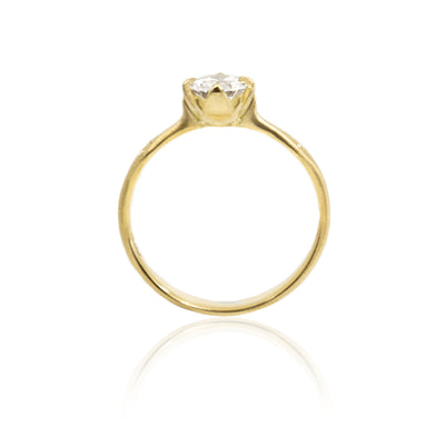 Diamond Oval Rosebud